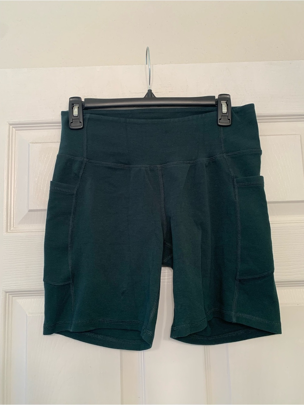 Happy Earth pocket cotton biker shorts size medium gym